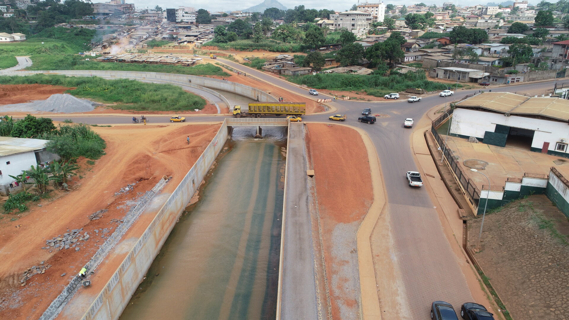 Canaux de drainage des eaux pluviales, Yaoundé, Cameroun